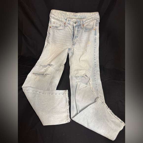 H&M Denim - H&M Light Wash Denim Jeans